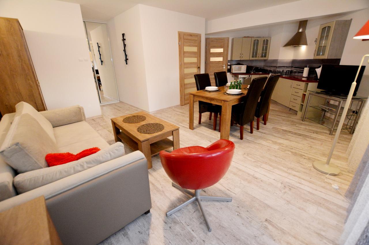 Apartament Przy Latarni Morskiej Kolobrzeg Exterior photo